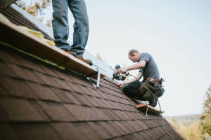Local Roofers in Glasgow Vlg, MO